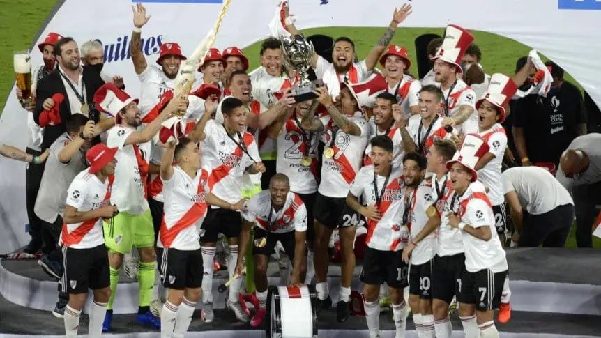 Cuando juega River vs Racing por la Supercopa - Cómo salió el partido de River con Racing de Uruguay cuando juega river vs racing por la supercopa - Cómo salió el partido de River con Racing de Uruguay