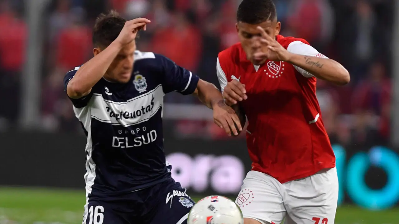 A qué hora juega Gimnasia de La Plata con Independiente - Cómo salió Gimnasia de La Plata con Independiente a que hora juega gimnasia independiente - Cómo salió Gimnasia de La Plata con Independiente