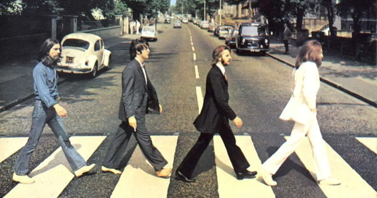 Juegos de los Beatles: Revive la magia de la legendaria banda en tus manos - Cómo se llama la primera canción de los Beatles juegos de los beatles - Cómo se llama la primera canción de los Beatles