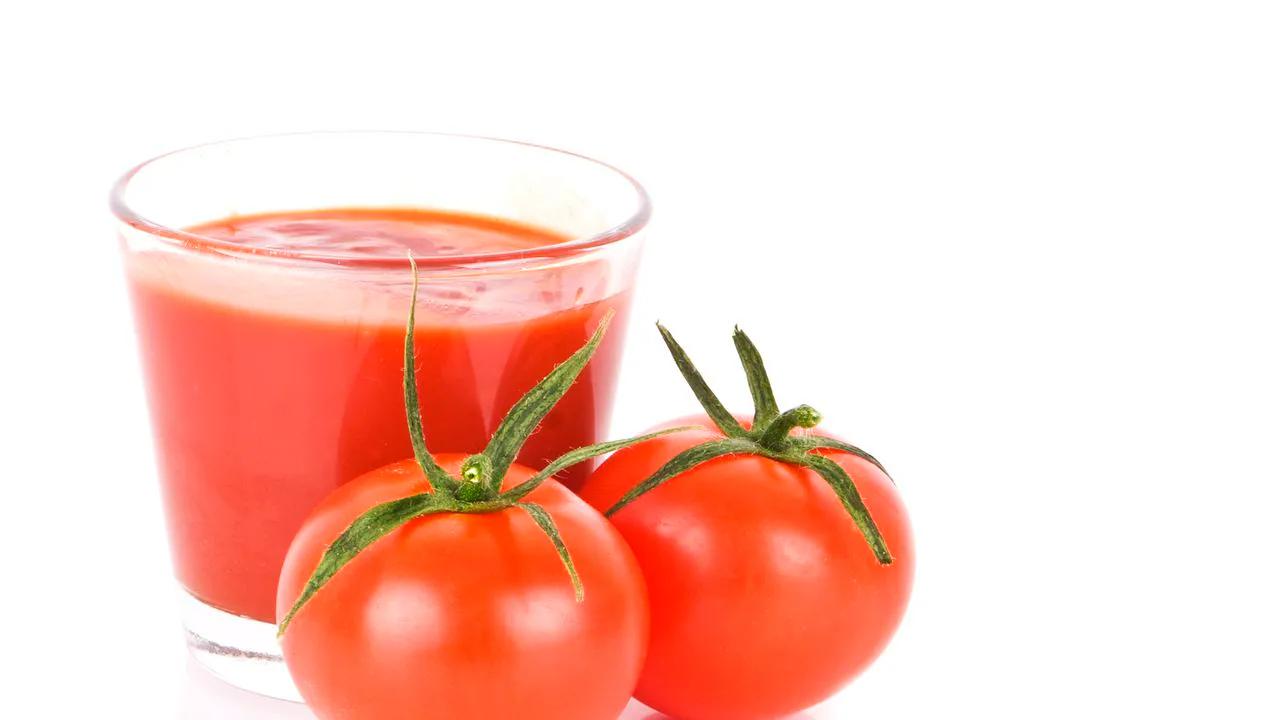 Jugo de tomate: beneficios, propiedades y contraindicaciones - Cómo se prepara el jugo de tomate para bajar la presión arterial jugo de tomate - Cómo se prepara el jugo de tomate para bajar la presión arterial