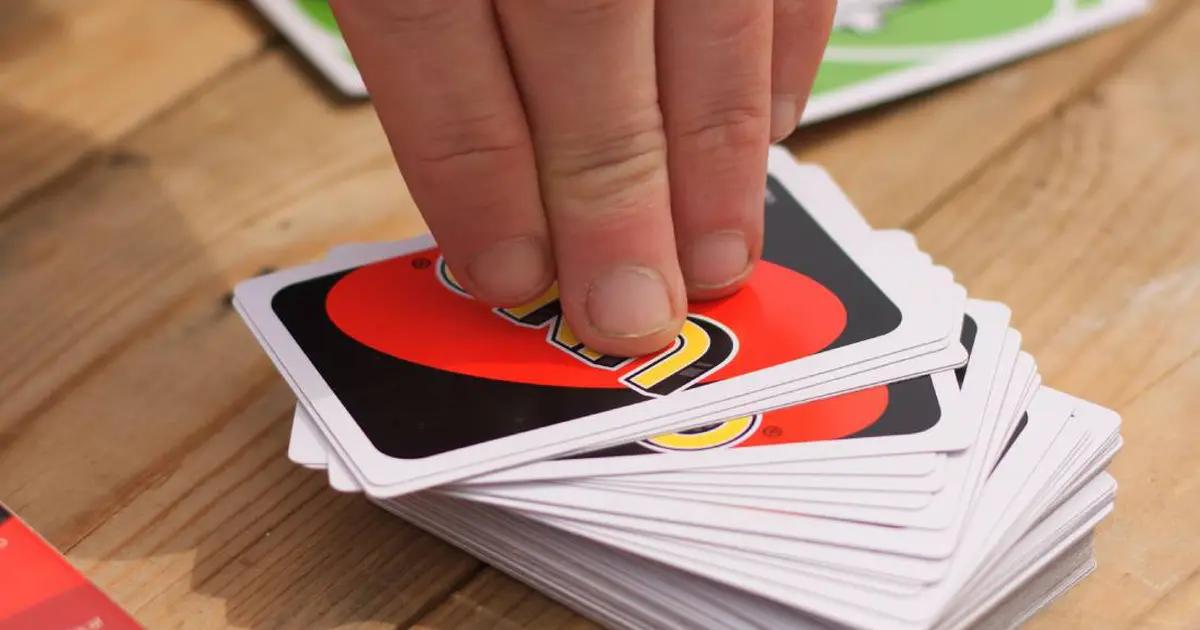 En qué sentido se juega a las cartas - Cómo se reparte los naipes en que sentido se juega a las cartas - Cómo se reparte los naipes