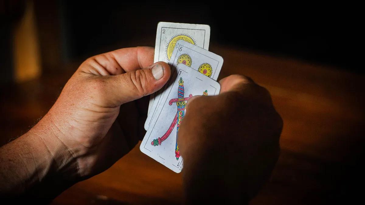 Cuándo se juega de punta en el truco - Cuándo se hace punta y hacha en el truco cuando se juega de punta en el truco - Cuándo se hace punta y hacha en el truco
