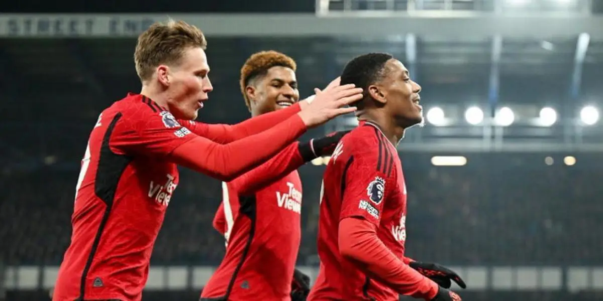 donde juega martial - Cuánto tiempo lleva Martial en el Manchester United