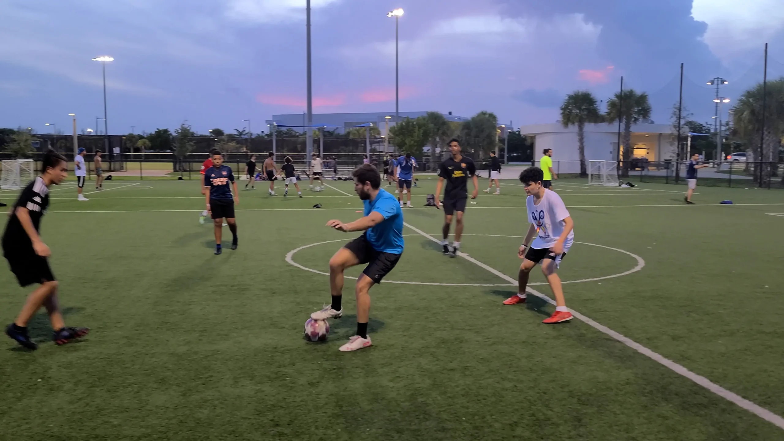 Dónde puedo jugar fútbol: los mejores lugares para practicar tu deporte favorito - Dónde puedo ir a jugar al fútbol donde puedo jugar futbol - Dónde puedo ir a jugar al fútbol