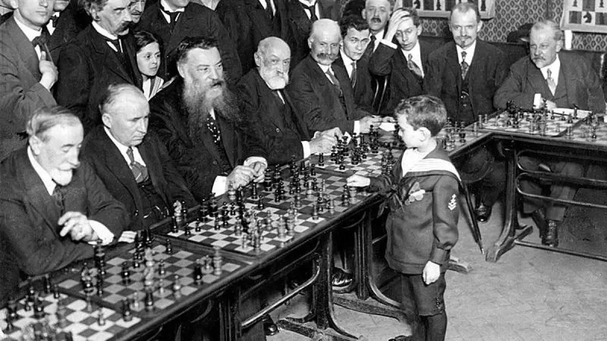 pais delos juegos de ajedrez - Por qué el nombre de ajedrez