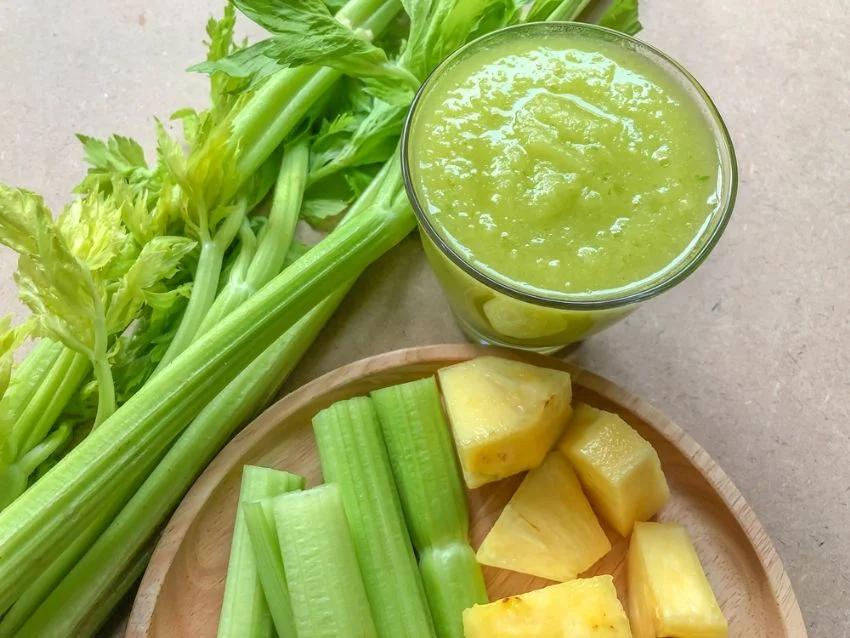 Beneficios del jugo de piña, apio y perejil - Qué beneficios tiene piña con perejil jugo de piña apio y perejil - Qué beneficios tiene piña con perejil