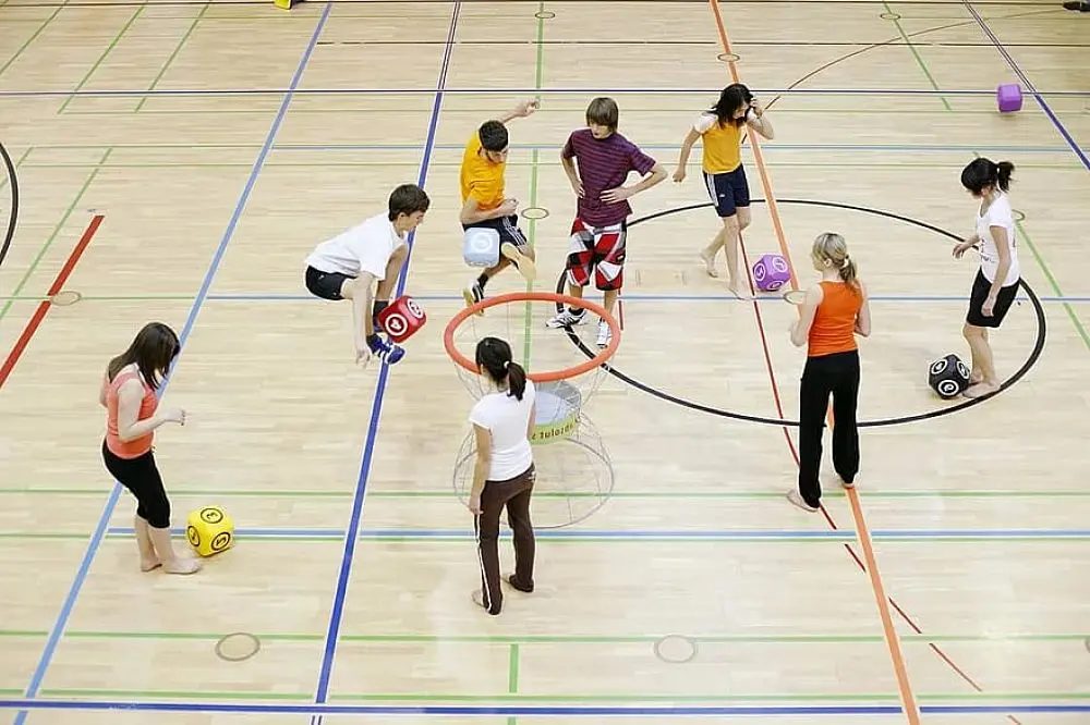 Es mejor jugar en equipo: Beneficios de los deportes de equipo - Qué beneficios trae el juego colectivo es mejor jugar en equipo - Qué beneficios trae el juego colectivo