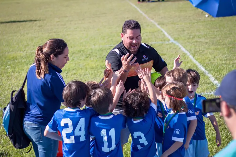 Grupos para Jugar Fútbol: Una forma divertida de disfrutar el deporte - Qué nombre le puedo poner a mi equipo de fútbol grupos para jugar futbol - Qué nombre le puedo poner a mi equipo de fútbol