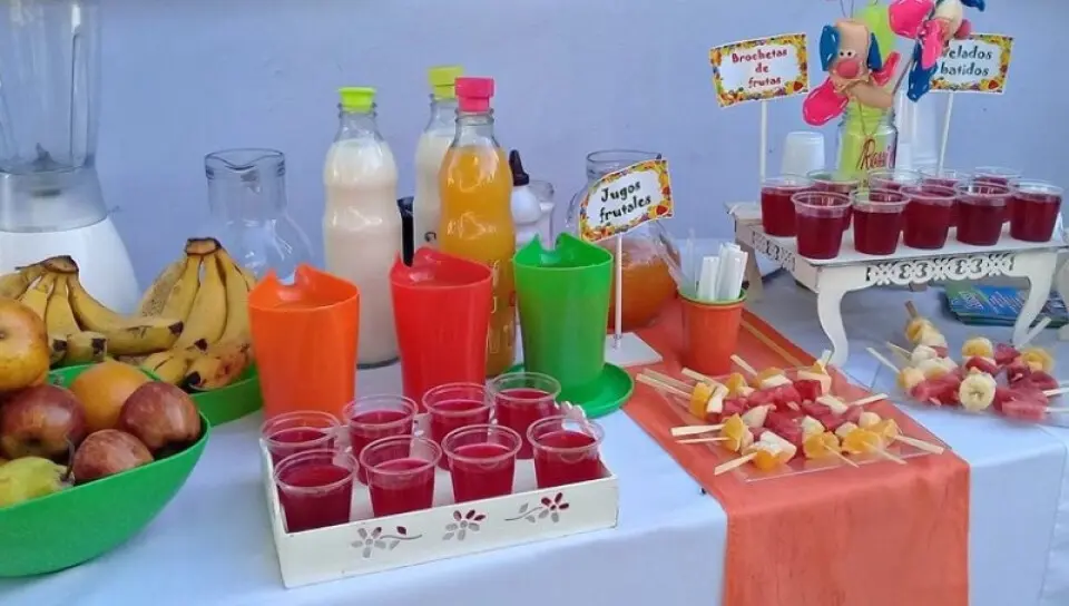 Jugos para fiestas infantiles: Una opción refrescante y deliciosa - Qué se le puede dar a los niños en una fiesta infantil jugos para fiestas infantiles - Qué se le puede dar a los niños en una fiesta infantil